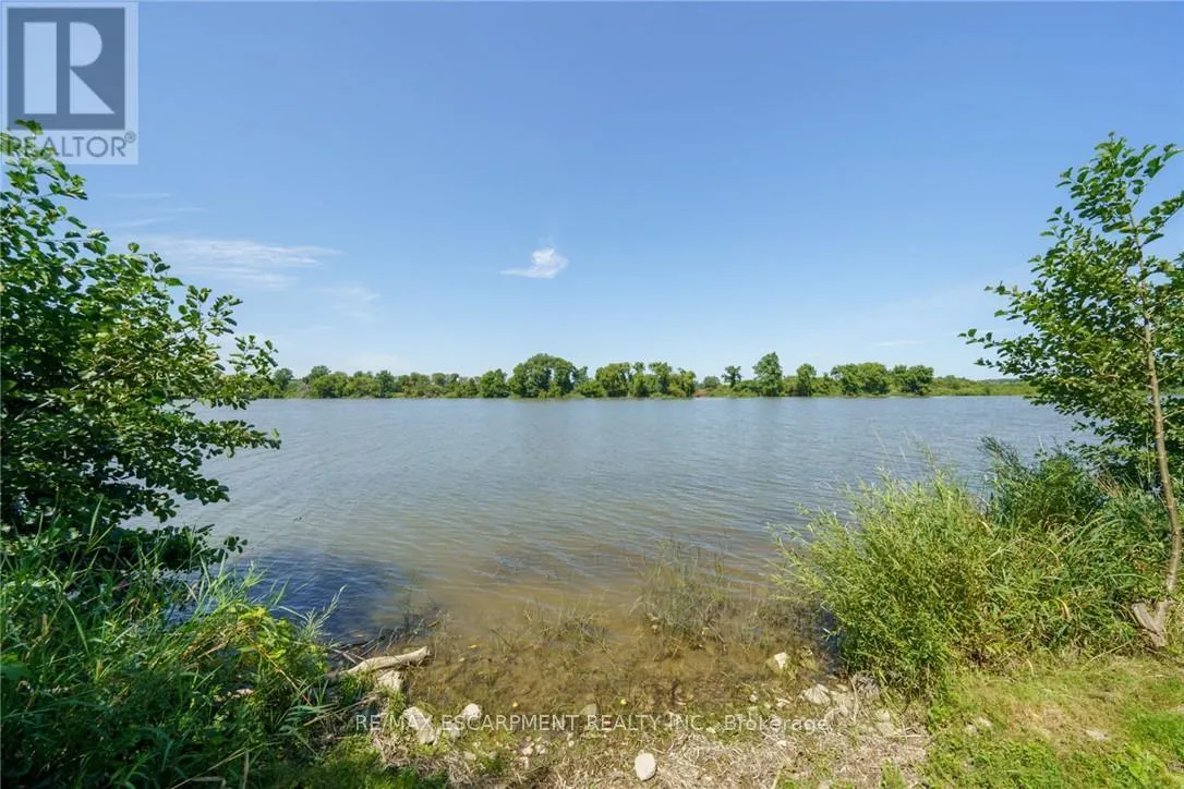 1042 RIVER ROAD