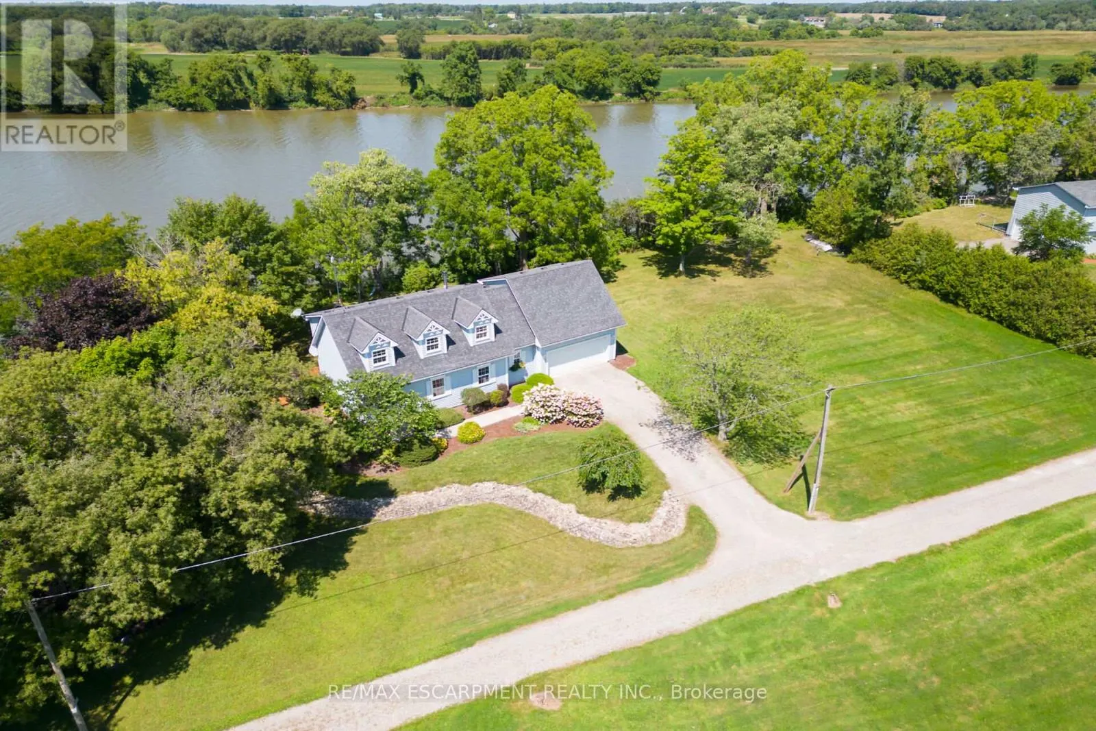 1042 RIVER ROAD