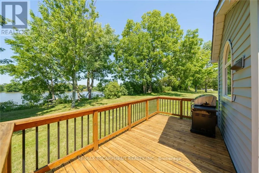 1042 RIVER ROAD