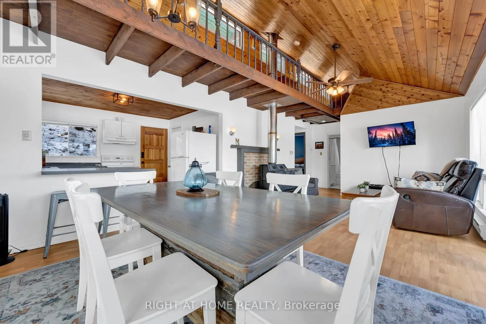 1220 PORTAGE LAKE ROAD