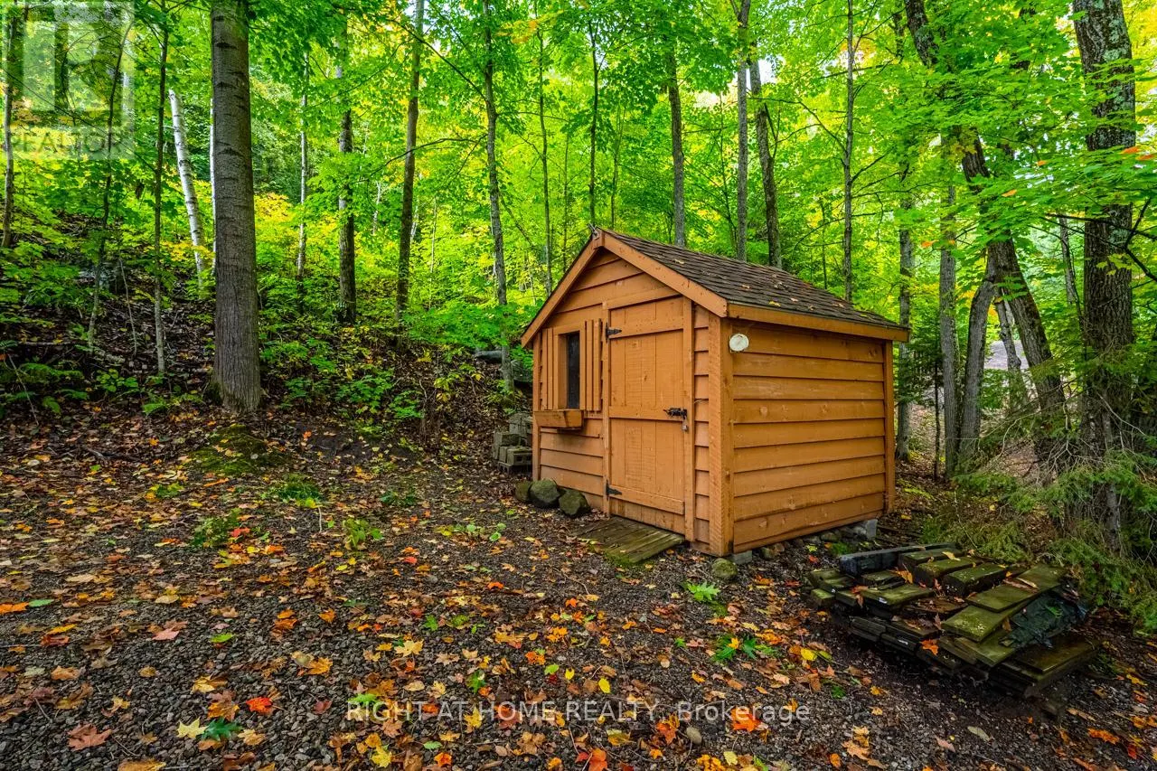 1220 PORTAGE LAKE ROAD