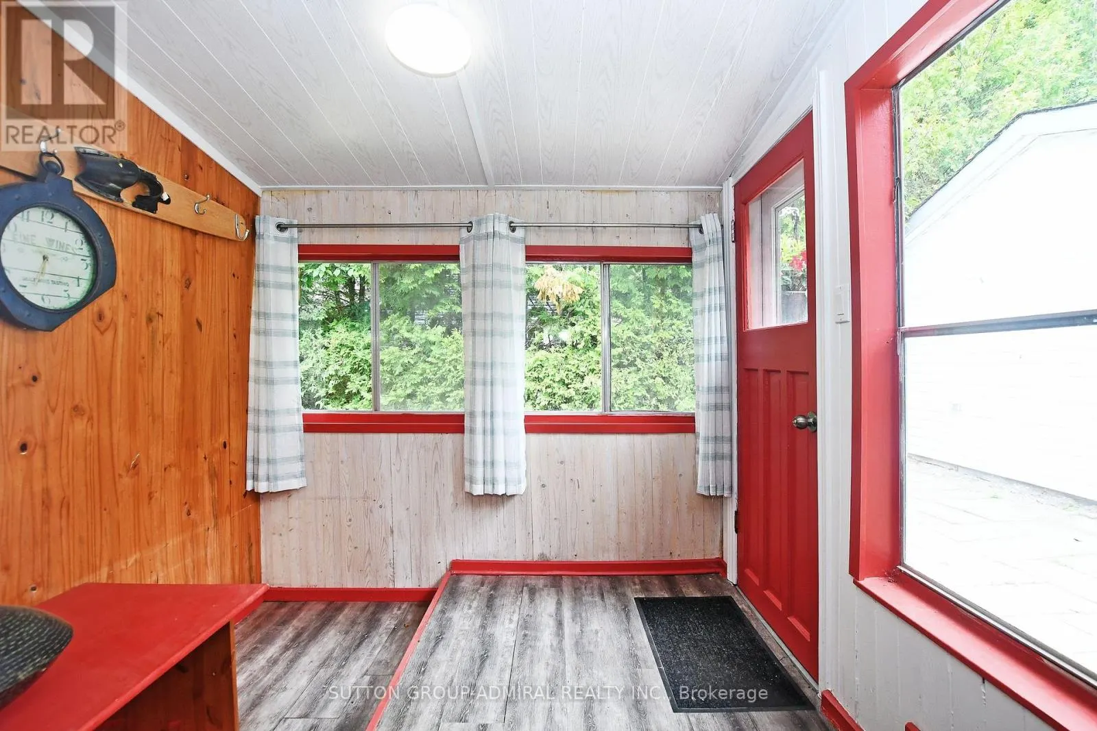 70 ANTIQUARY ROAD