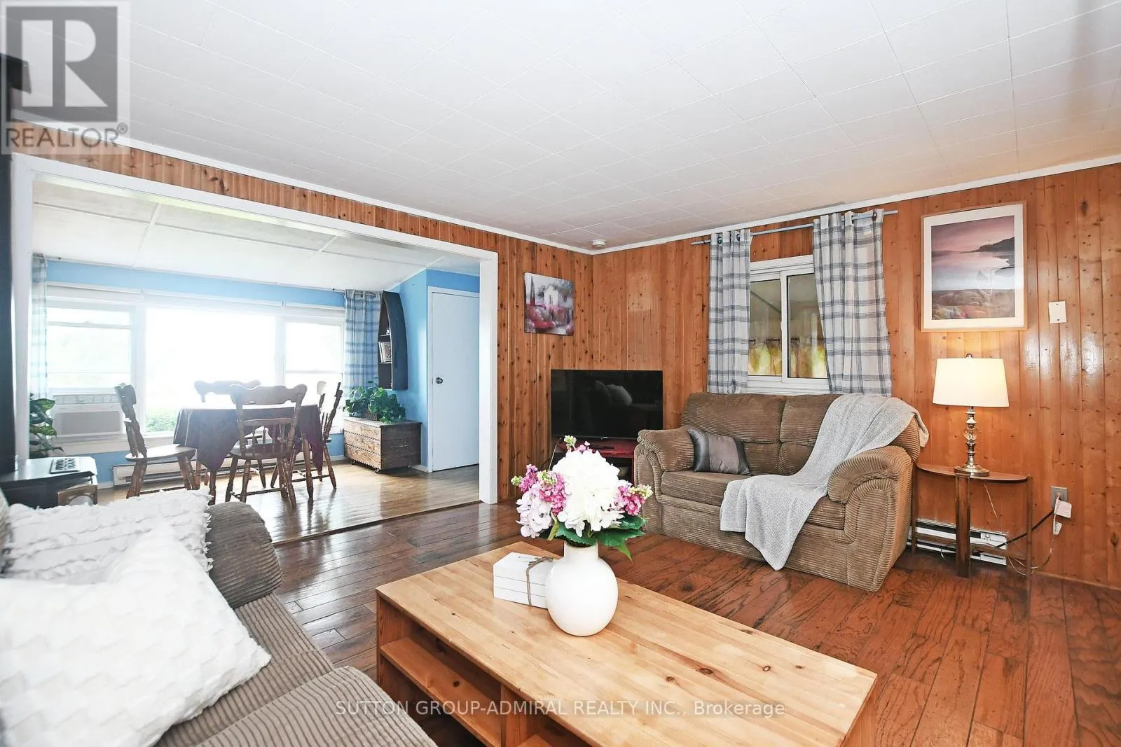70 ANTIQUARY ROAD