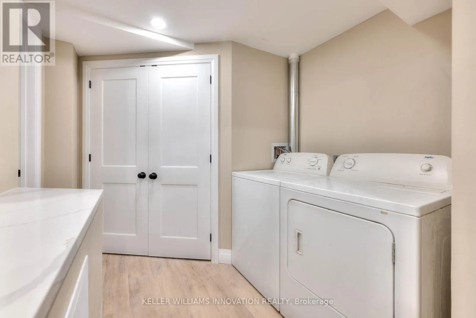 LOWER - 170 WHEATFIELD CRESCENT