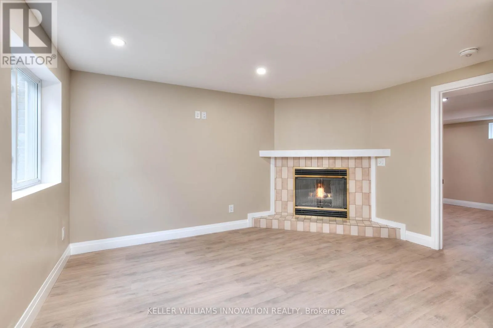 LOWER - 170 WHEATFIELD CRESCENT