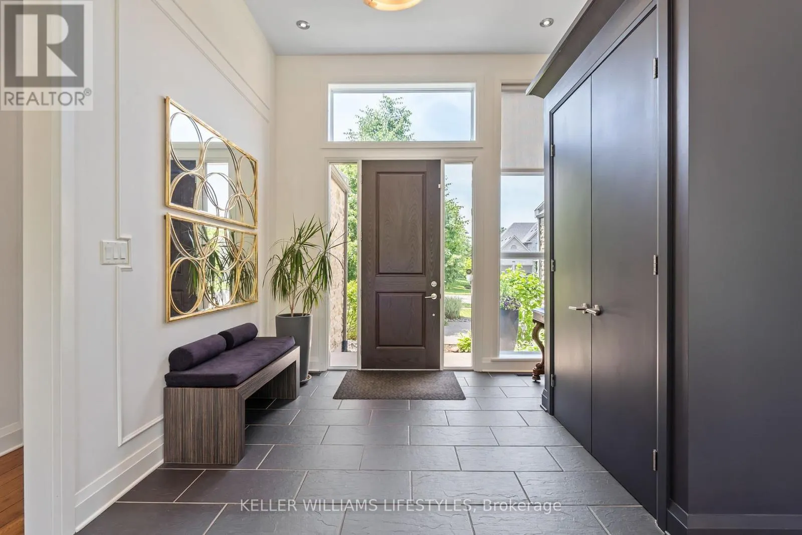 649 VALLEYSTREAM WALK