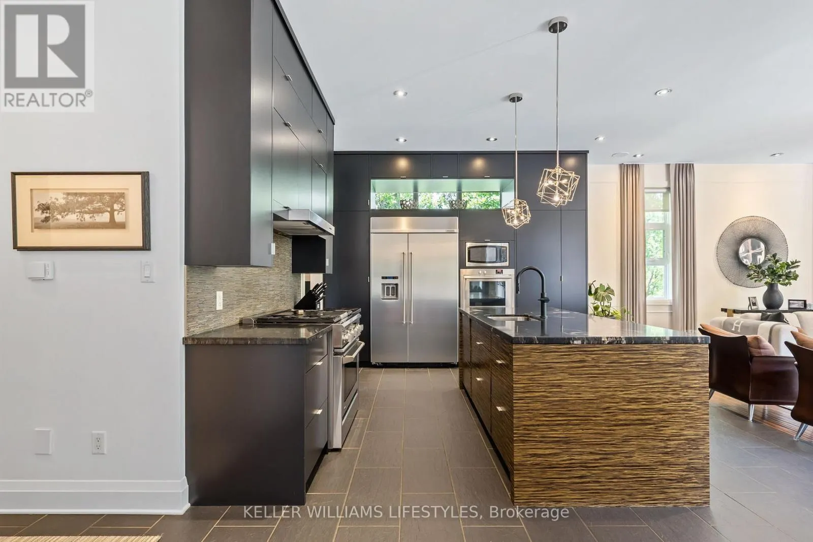 649 VALLEYSTREAM WALK
