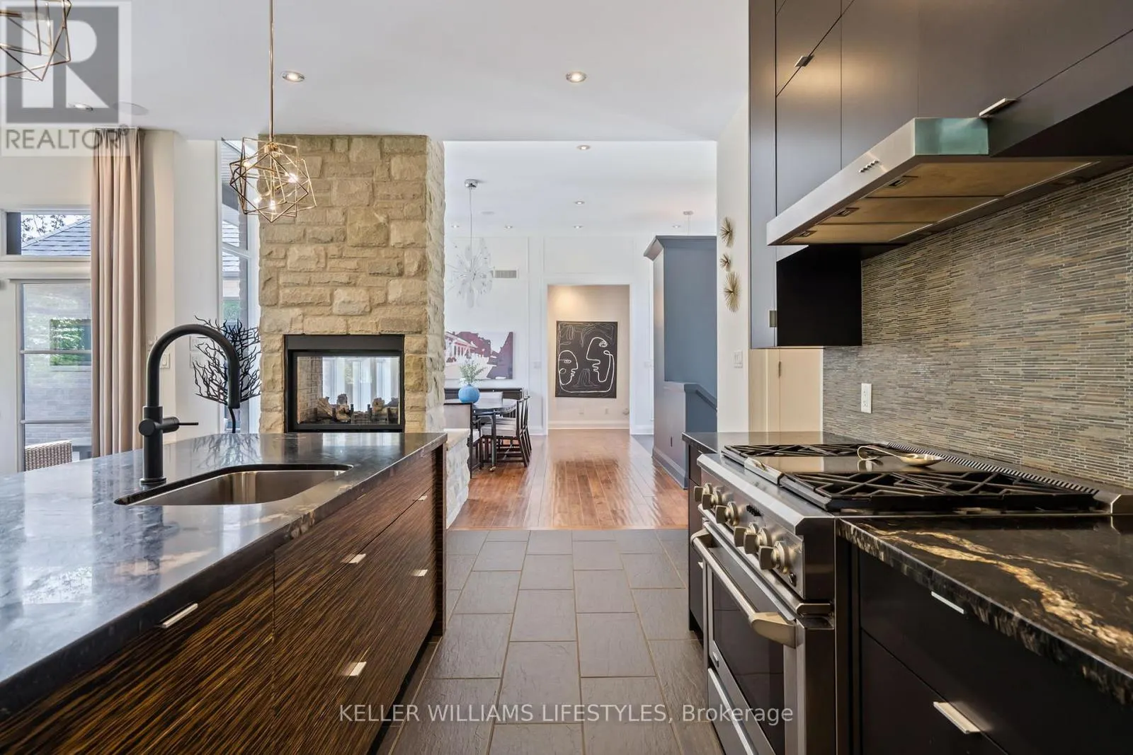 649 VALLEYSTREAM WALK