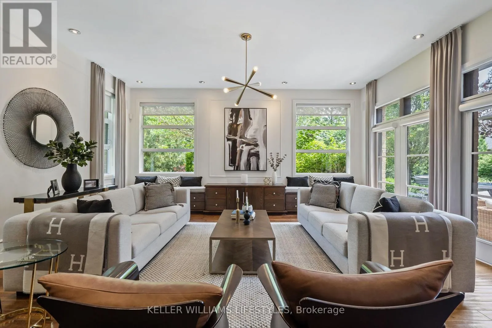 649 VALLEYSTREAM WALK