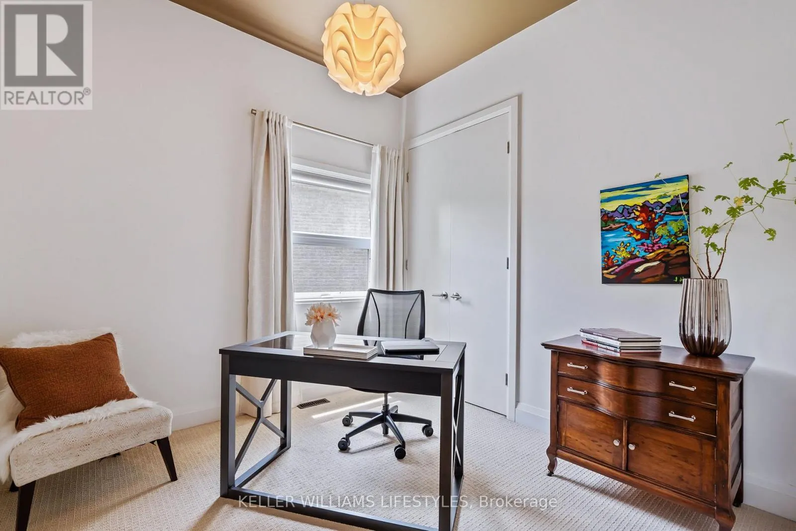 649 VALLEYSTREAM WALK