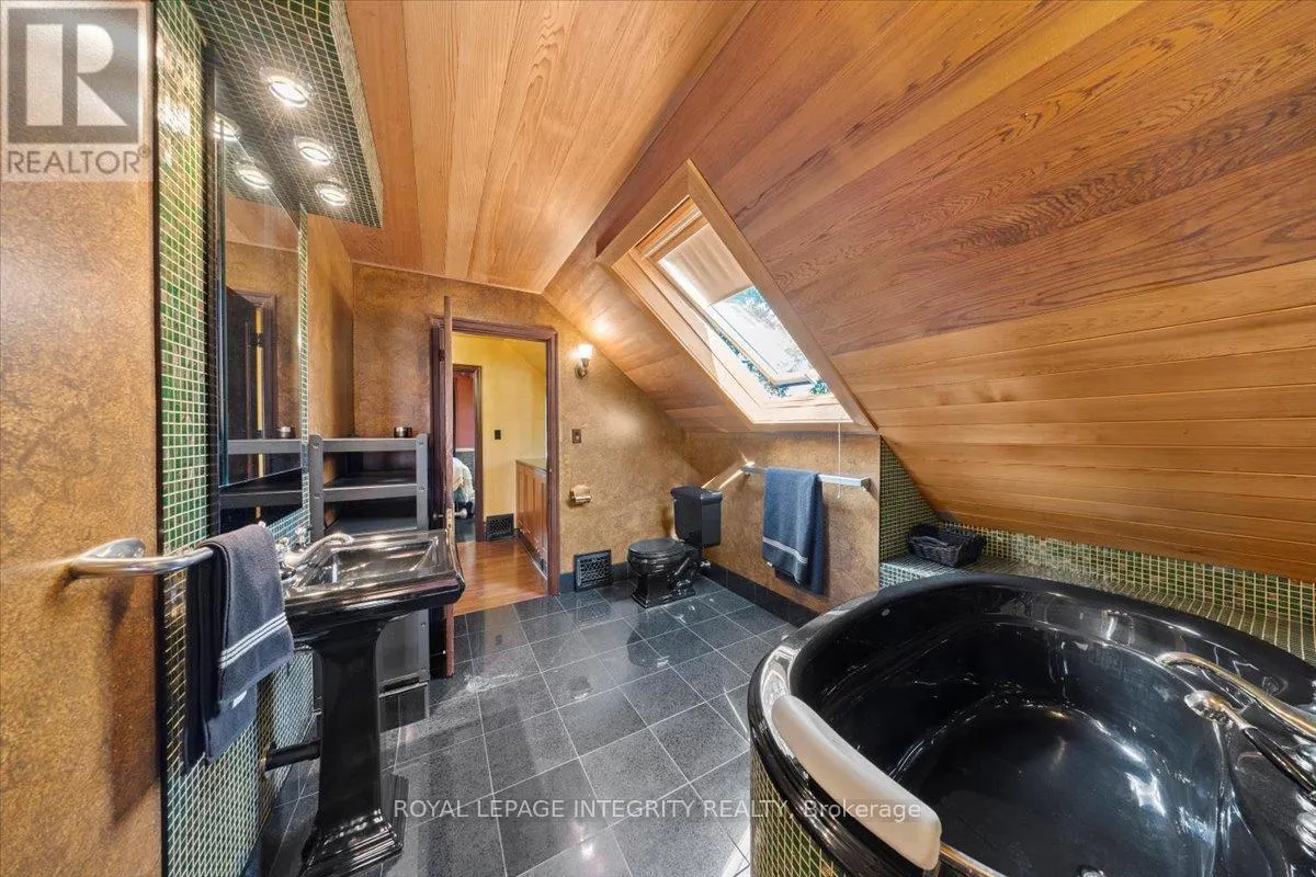 3565 ALBION ROAD