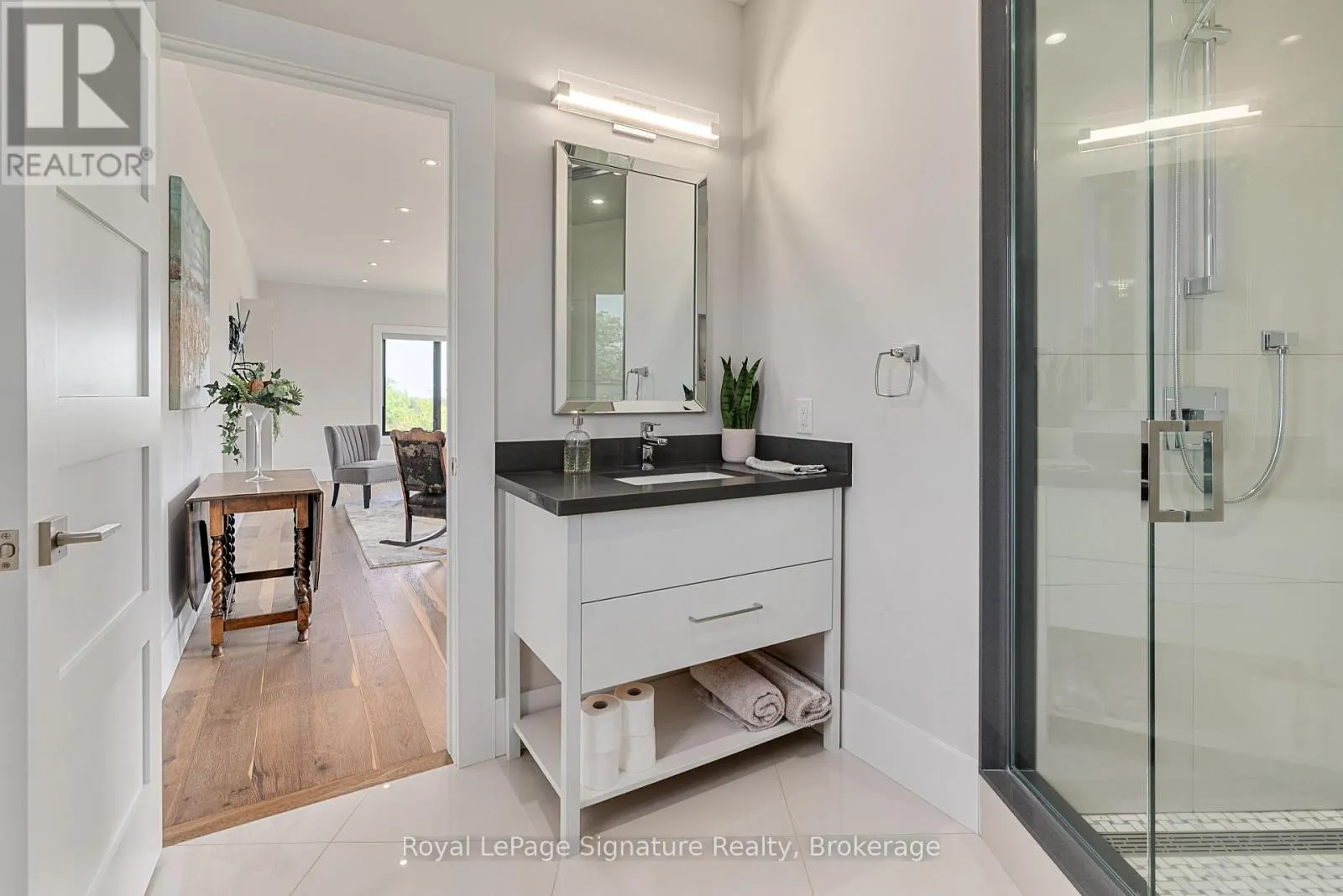 128 ARNOT CRESCENT