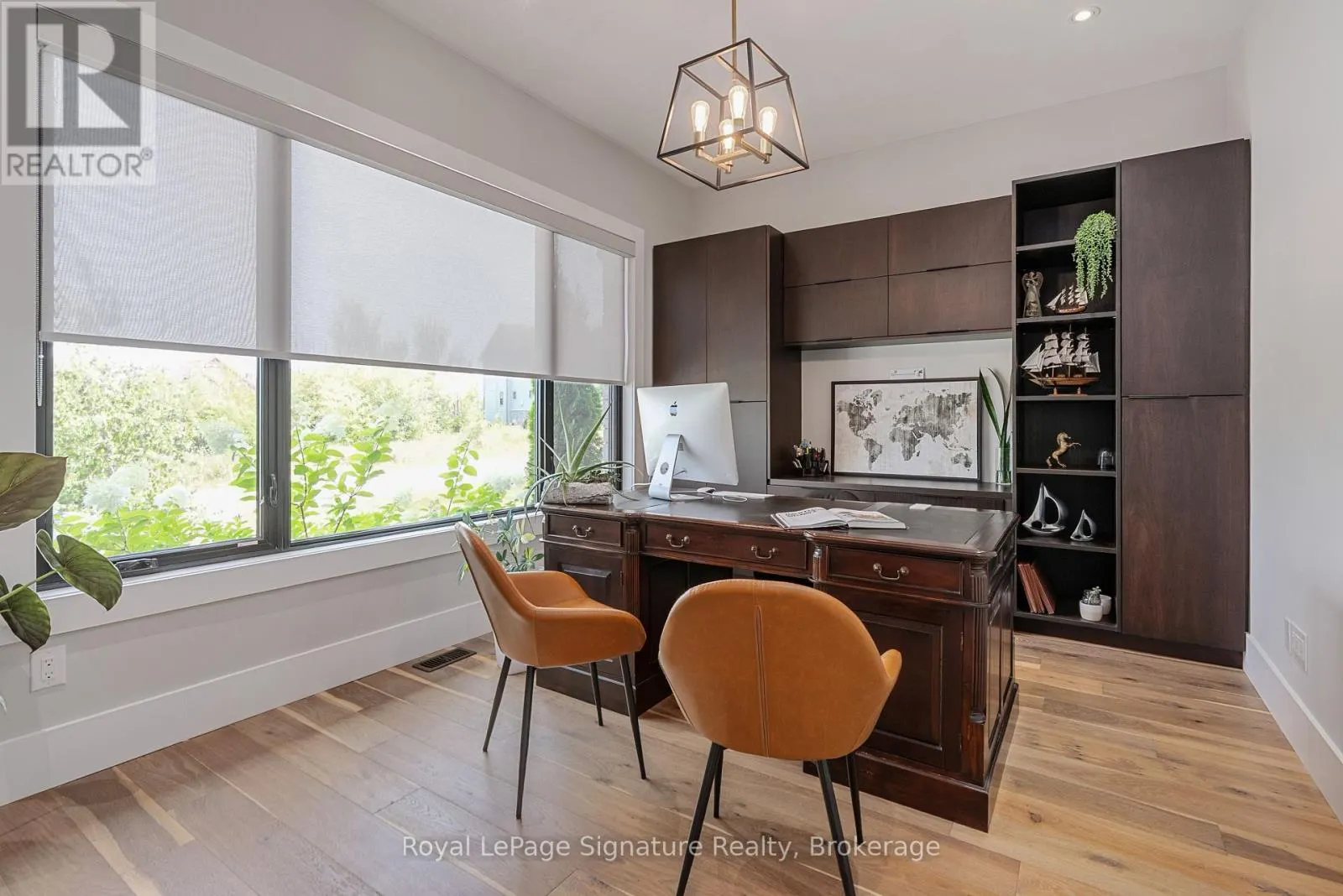 128 ARNOT CRESCENT