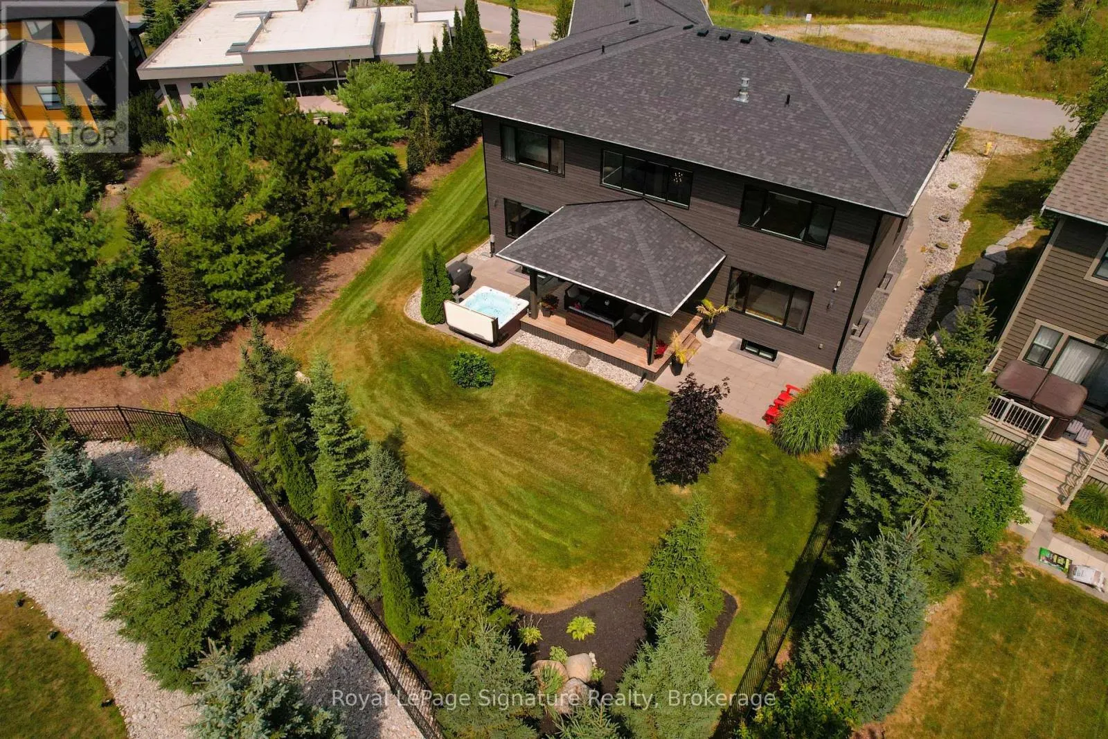128 ARNOT CRESCENT