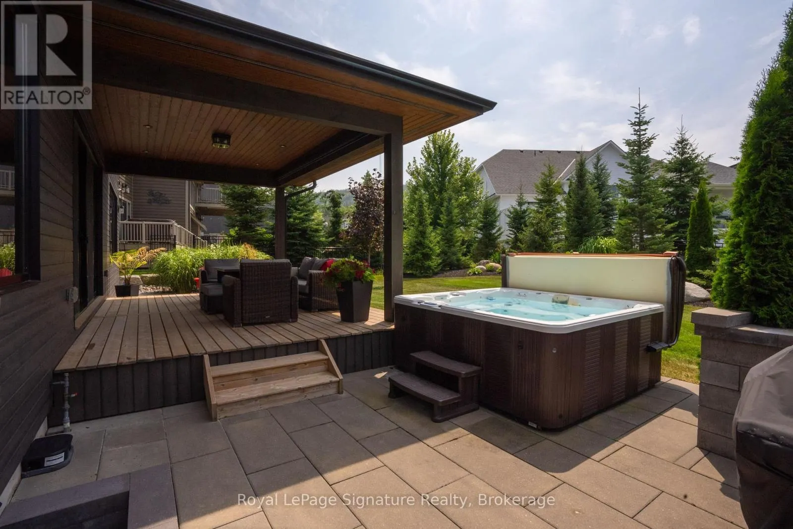 128 ARNOT CRESCENT