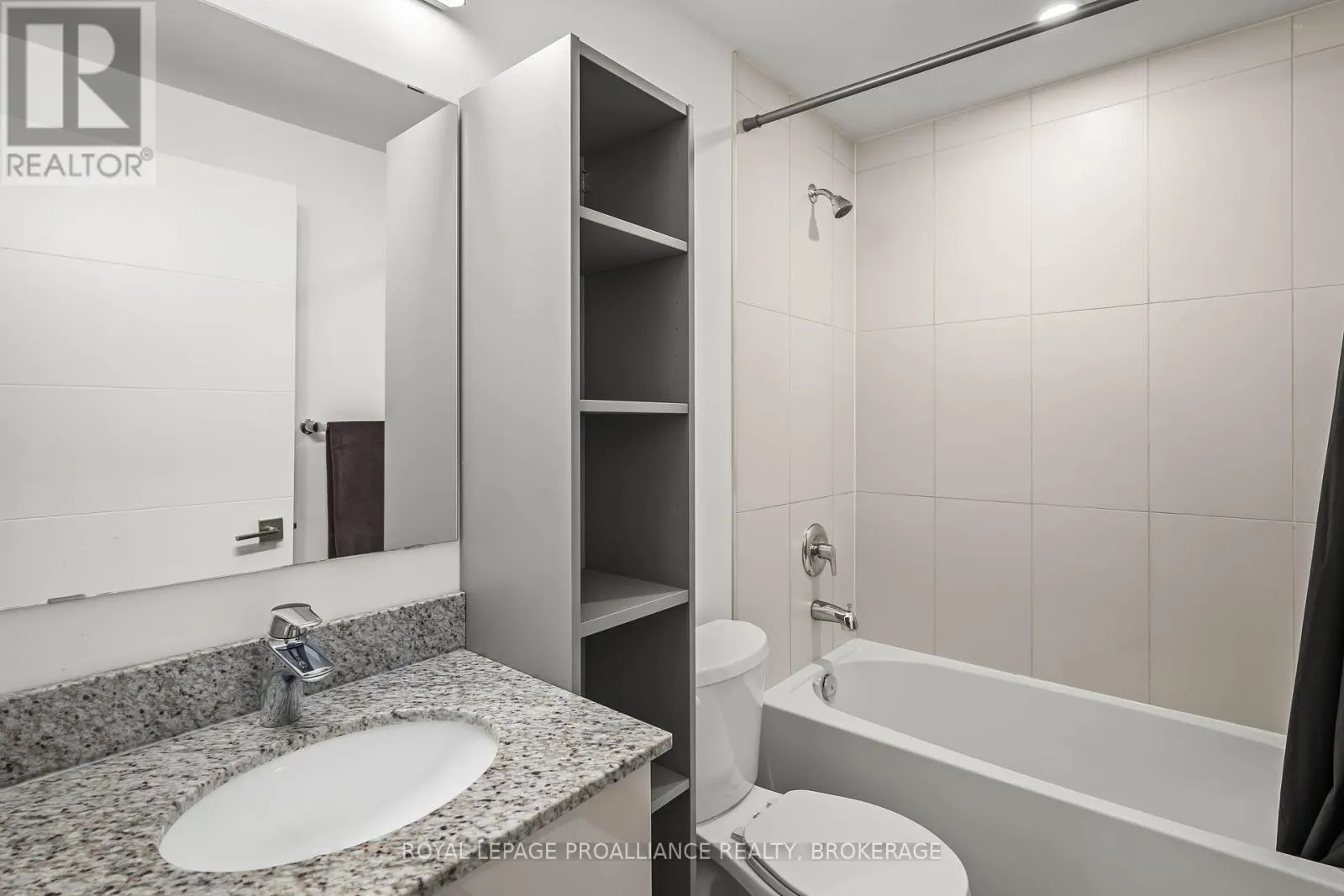 914 - 652 PRINCESS STREET, #914