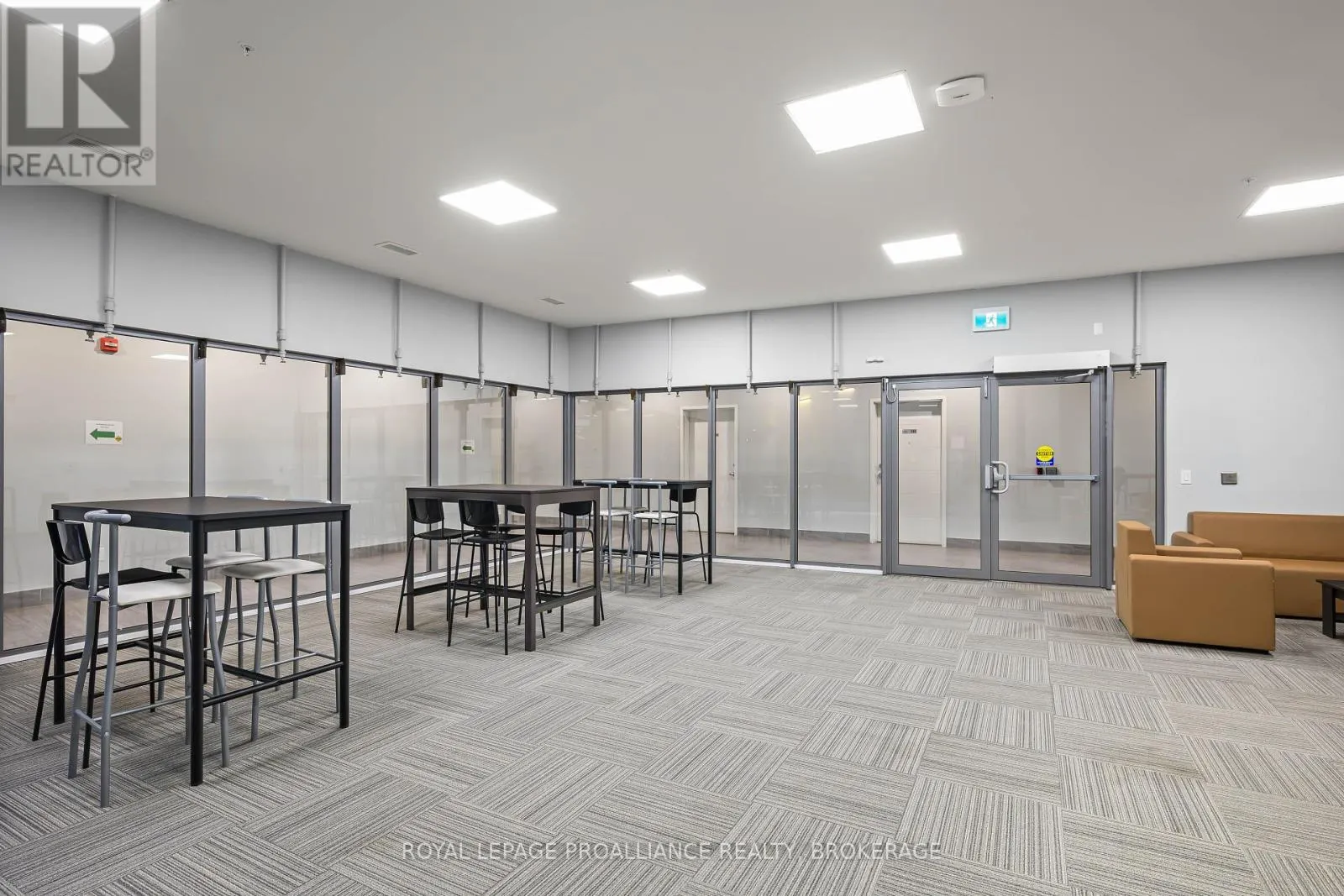 914 - 652 PRINCESS STREET, #914