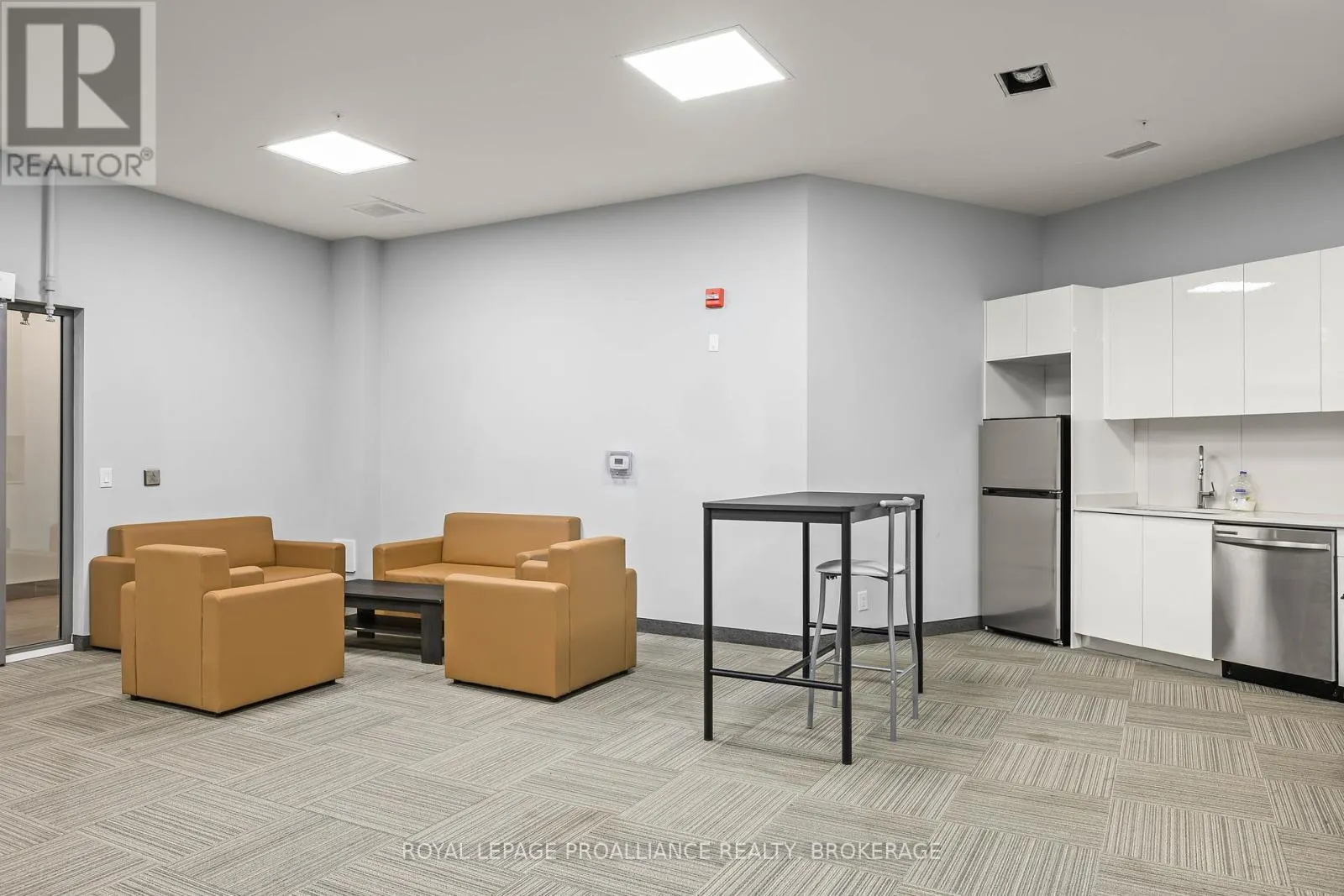 914 - 652 PRINCESS STREET, #914