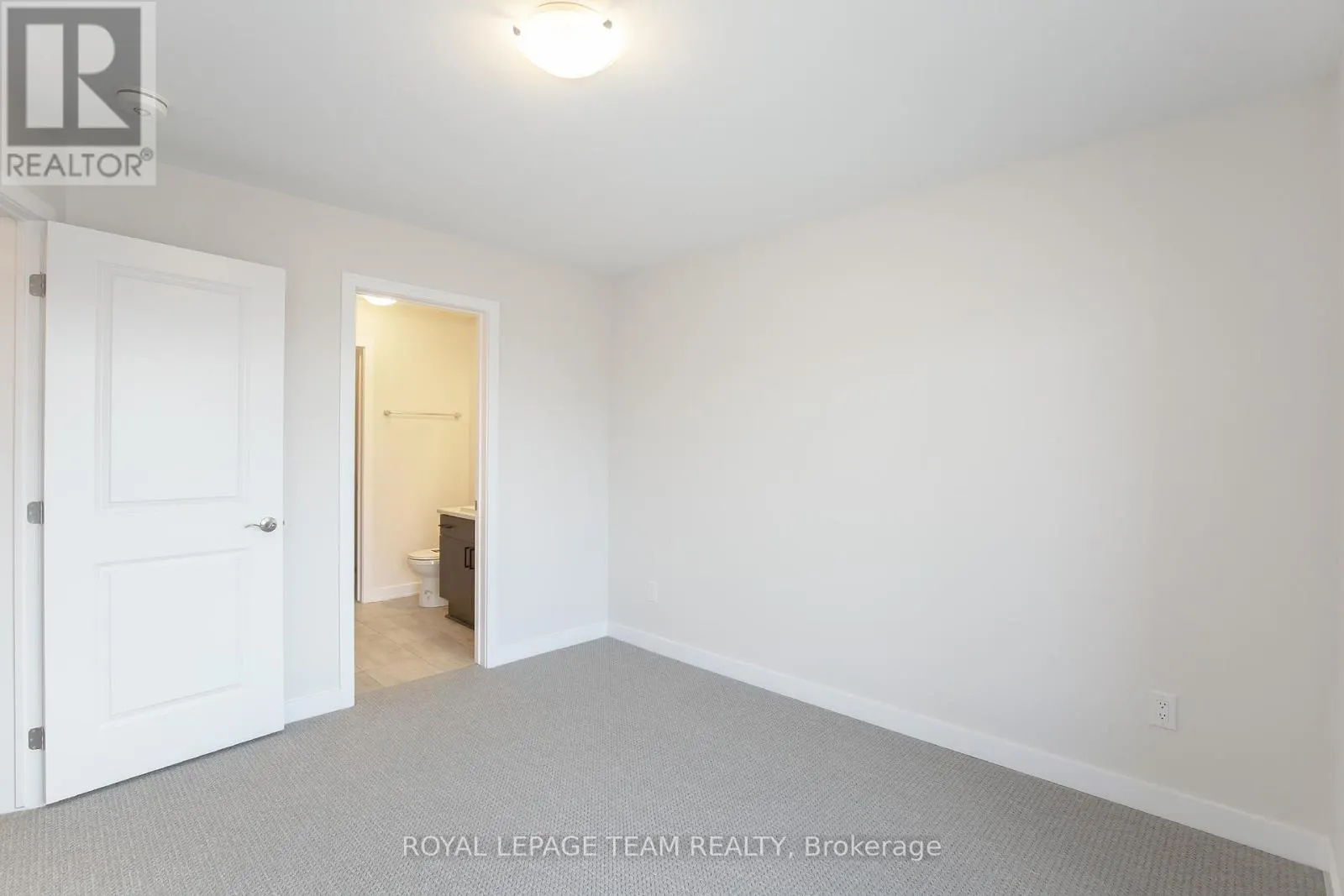 206 TUSSOCK PRIVATE