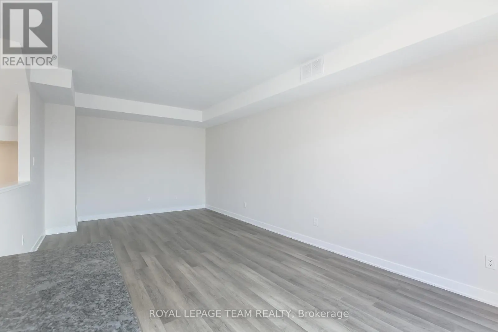 206 TUSSOCK PRIVATE