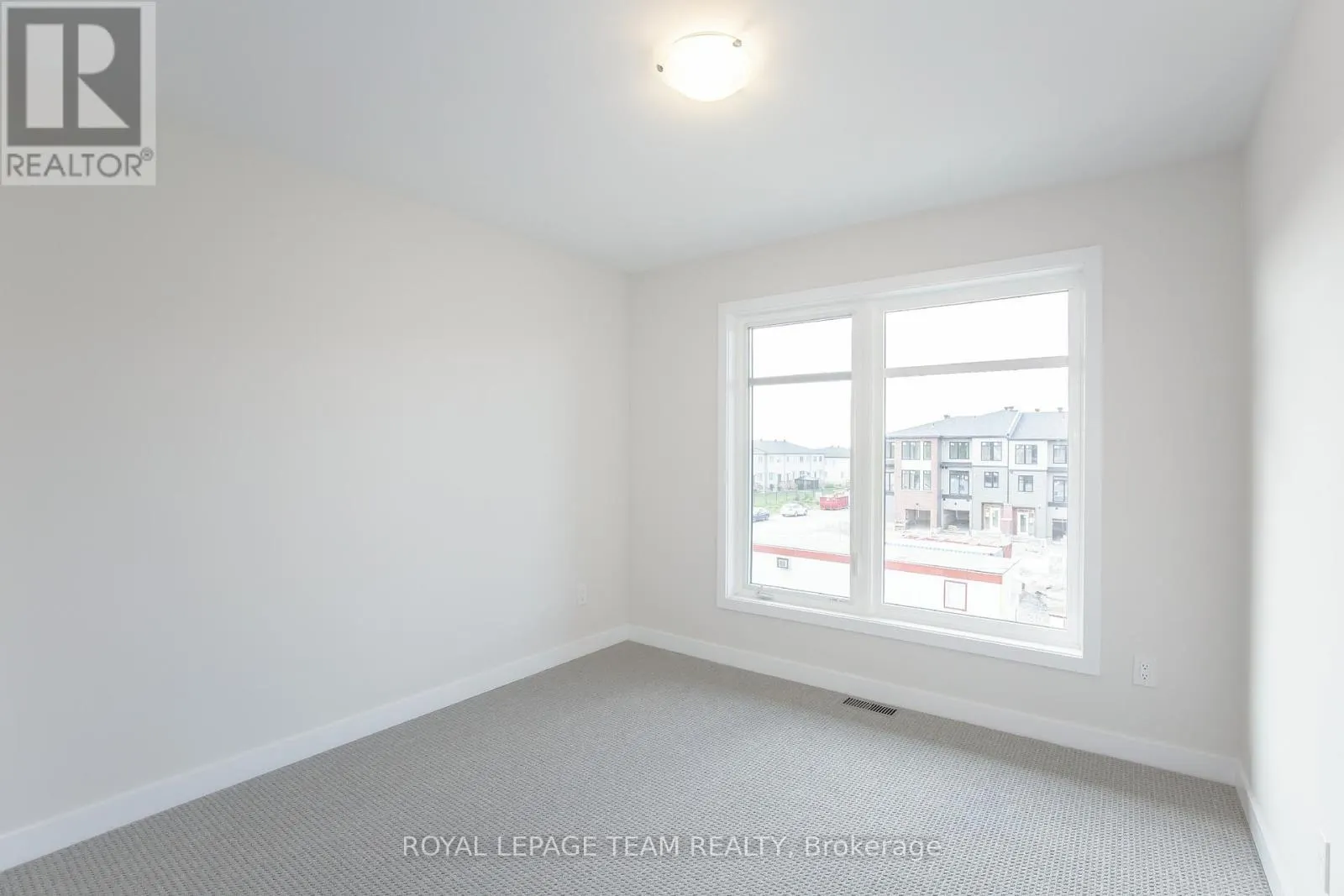 206 TUSSOCK PRIVATE