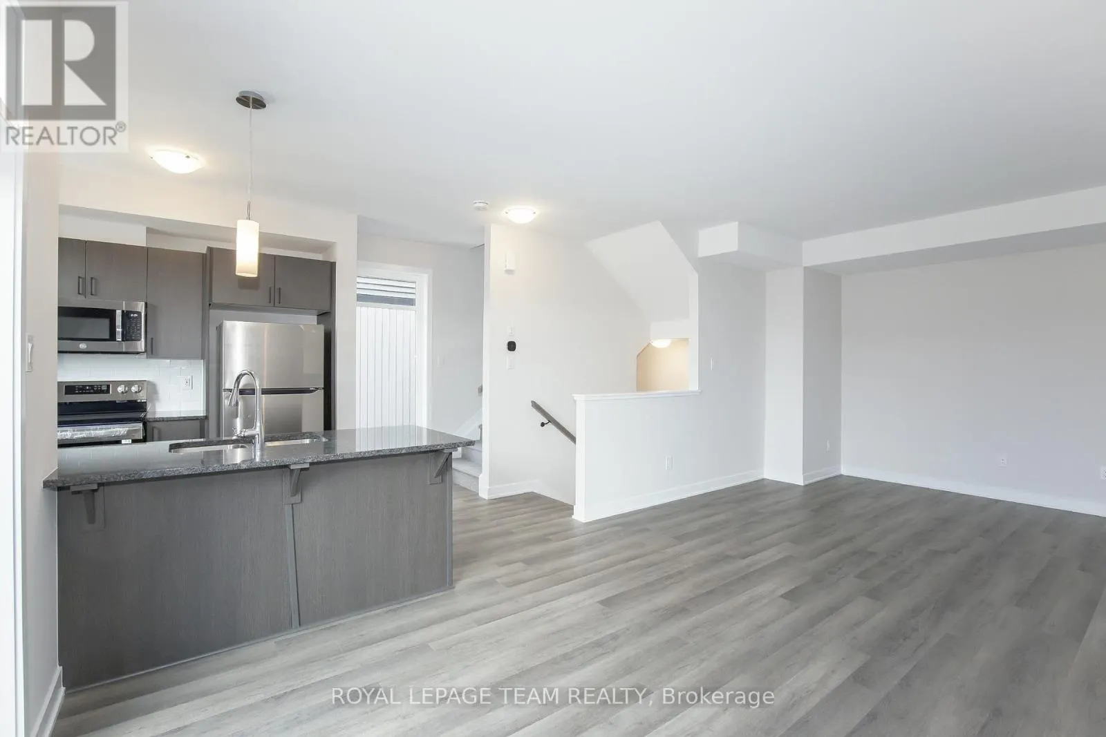 206 TUSSOCK PRIVATE