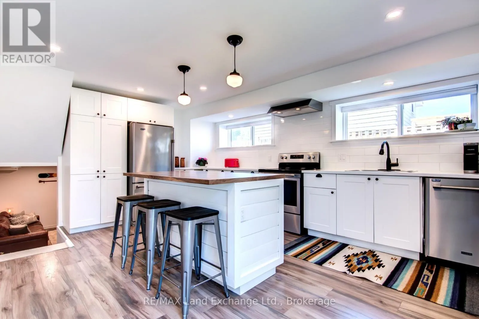 #2 - 511 WALES DRIVE, ##2