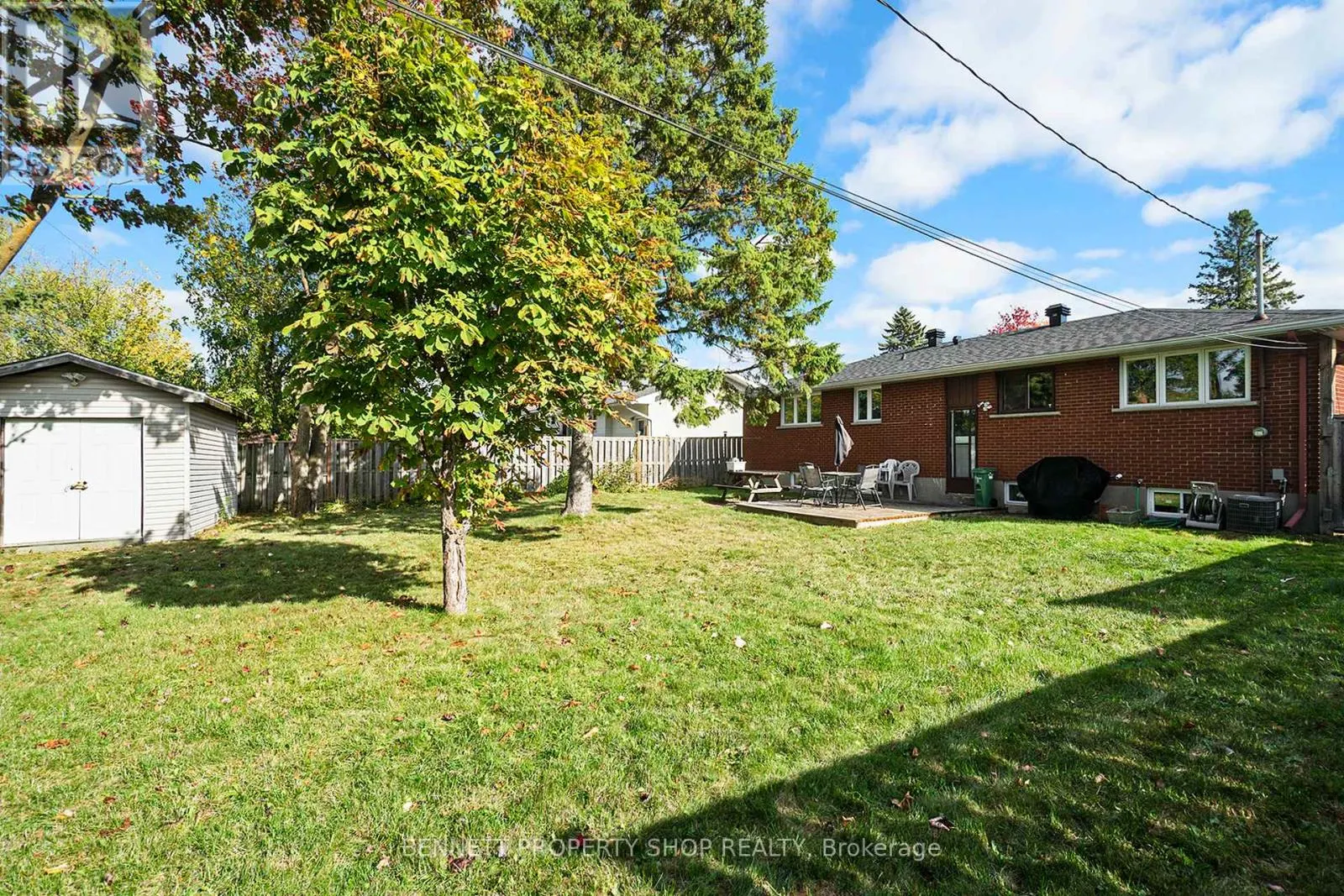 17 GLENMANOR DRIVE
