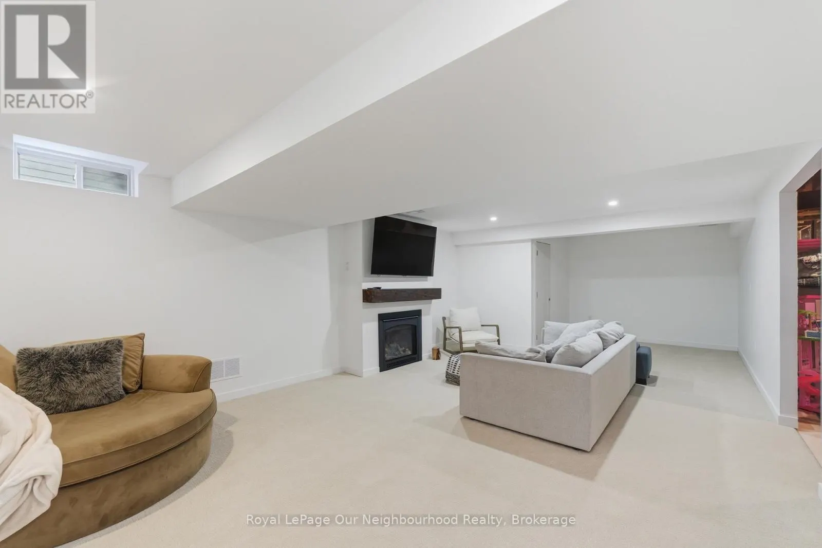 36 HUFFMAN AVENUE