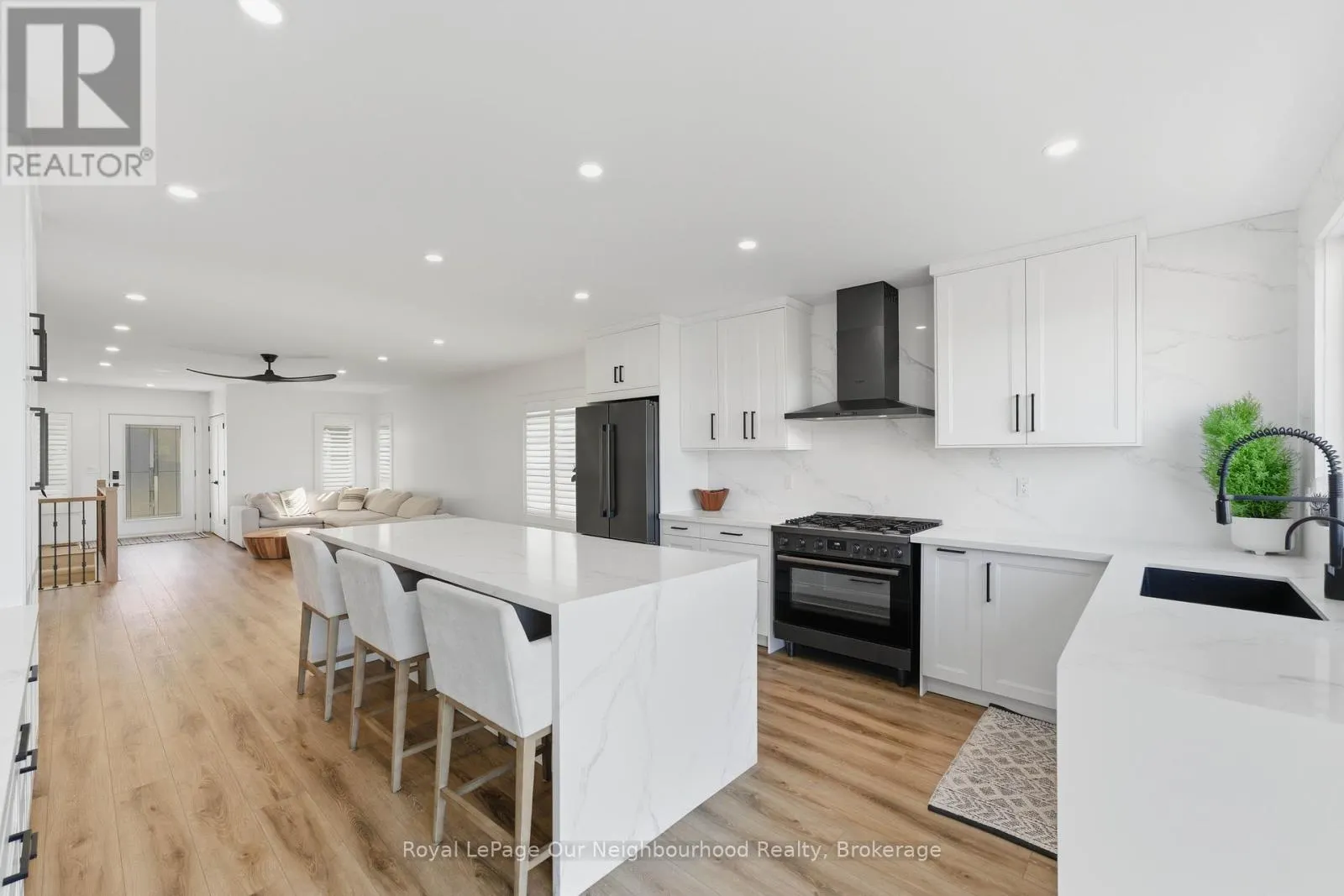 36 HUFFMAN AVENUE