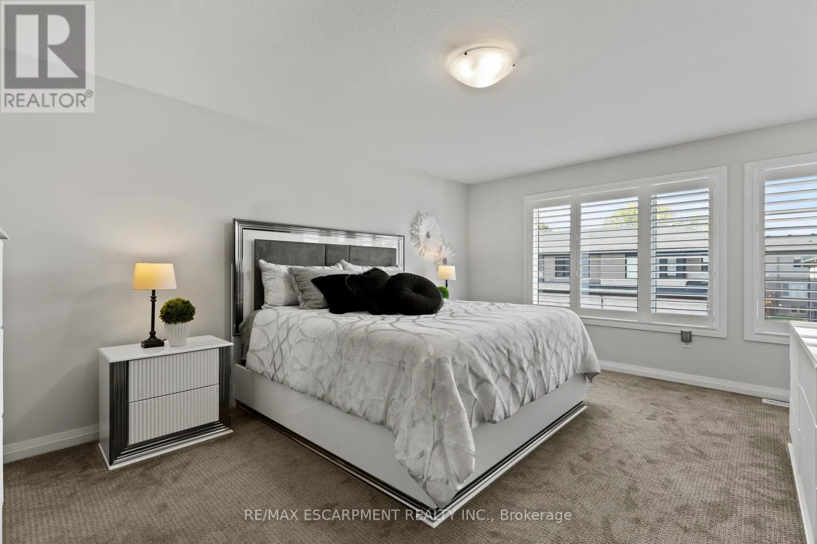96 - 4552 PORTAGE ROAD