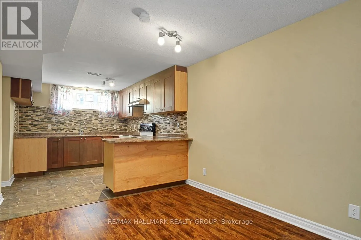 2194 NIAGARA DRIVE