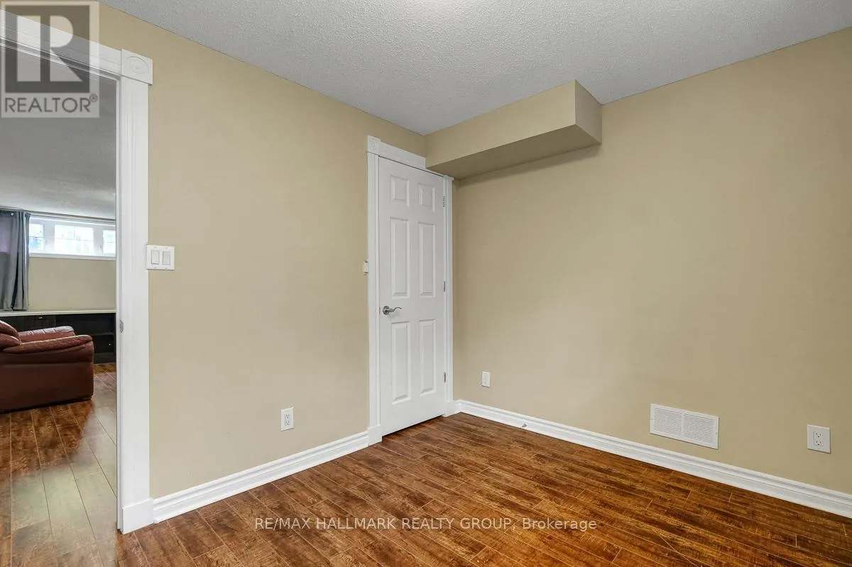 2194 NIAGARA DRIVE