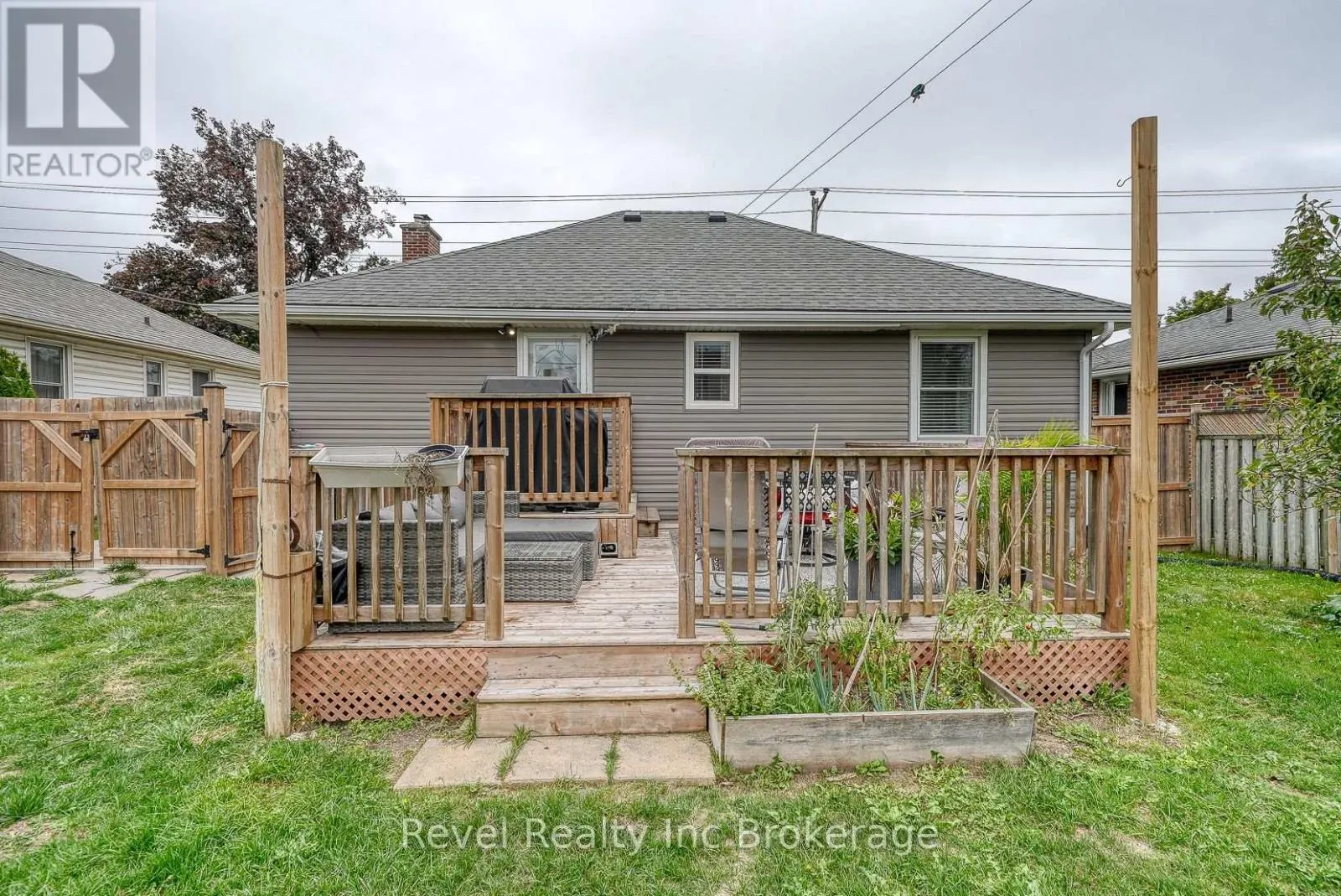 764 DEVONSHIRE AVENUE