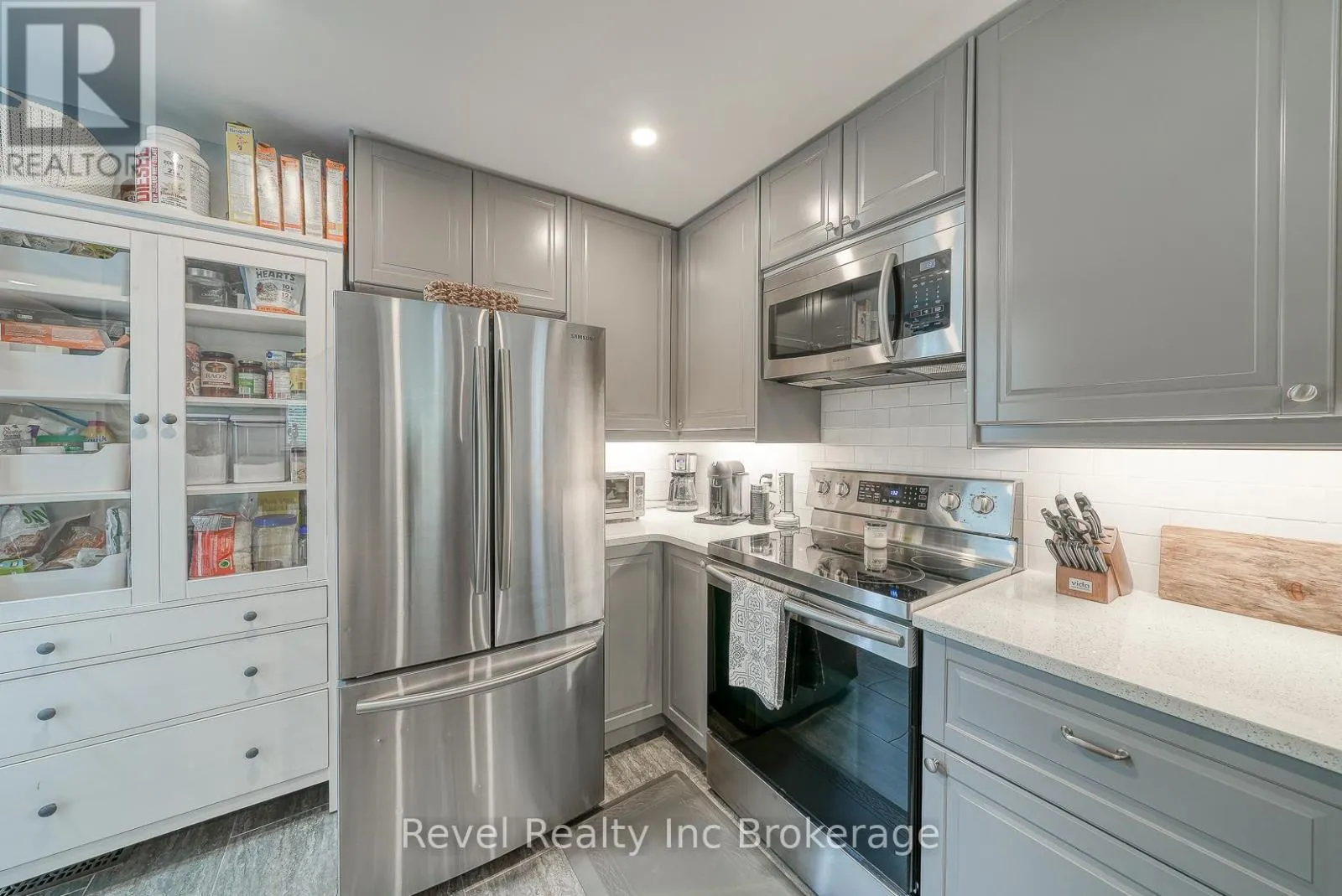 764 DEVONSHIRE AVENUE