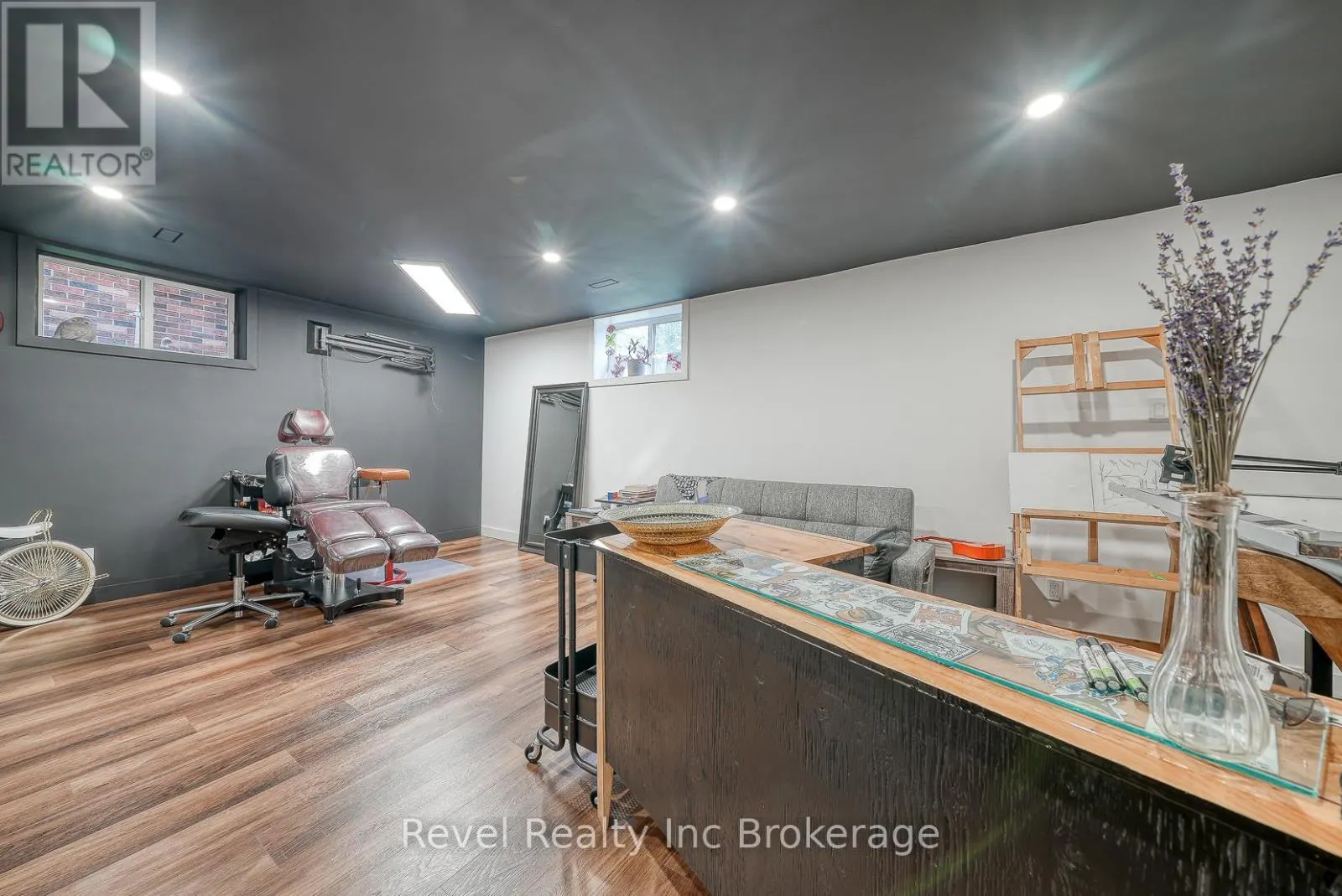 764 DEVONSHIRE AVENUE