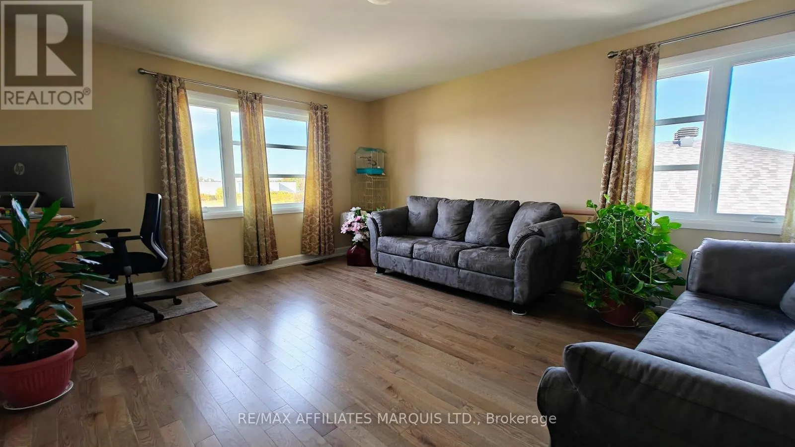 369 BELFORT CRESCENT