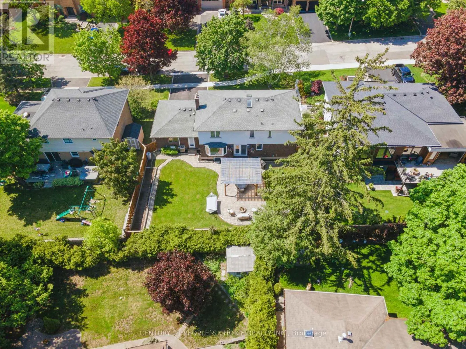 7 CARL CRESCENT