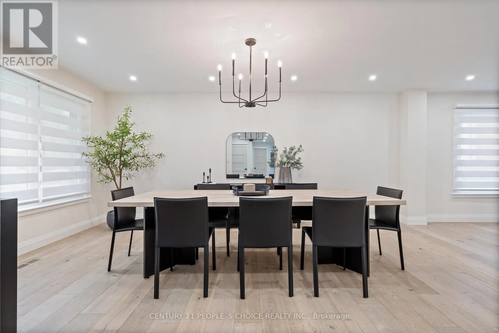 7 CARL CRESCENT