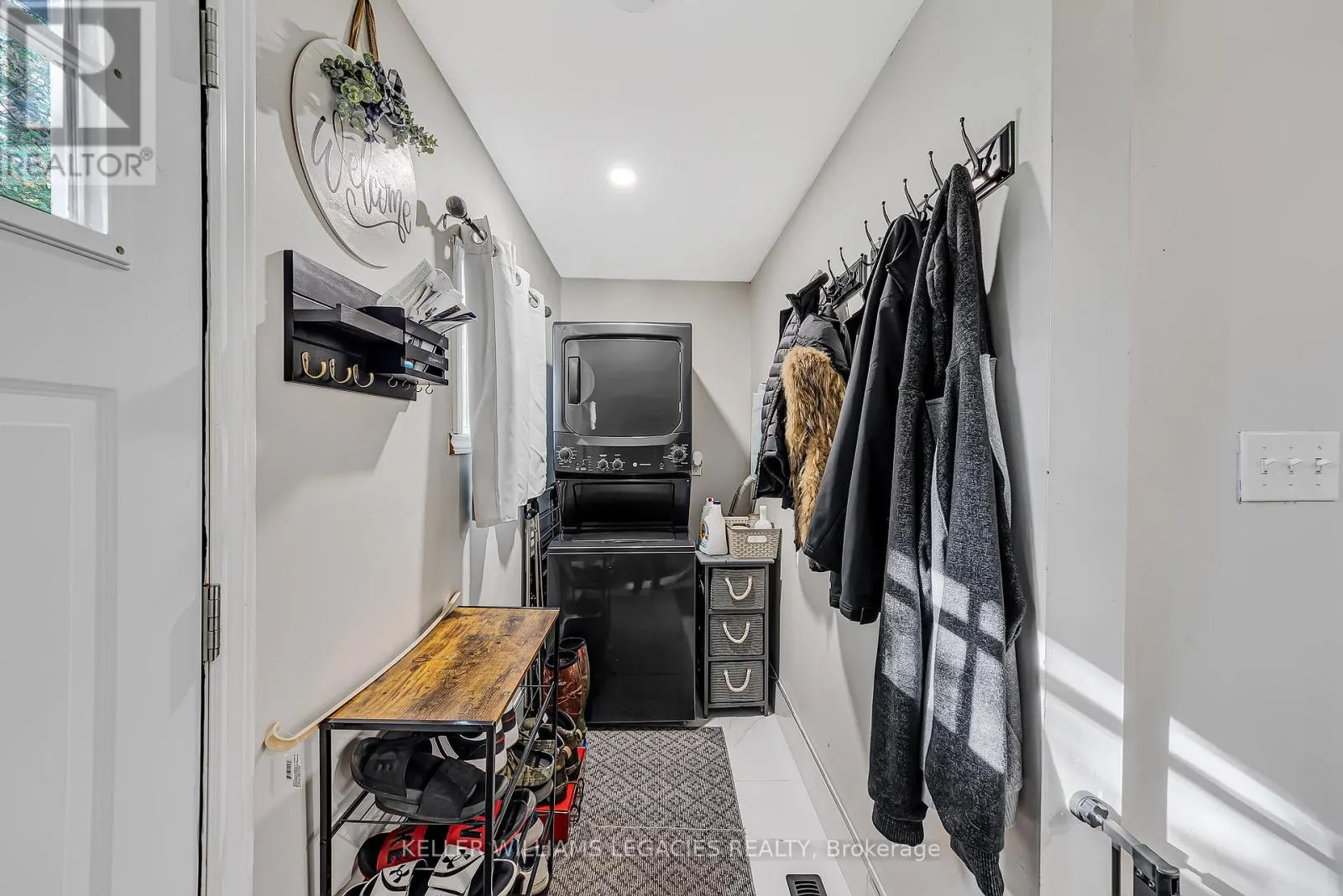 74 COWANS CRESCENT