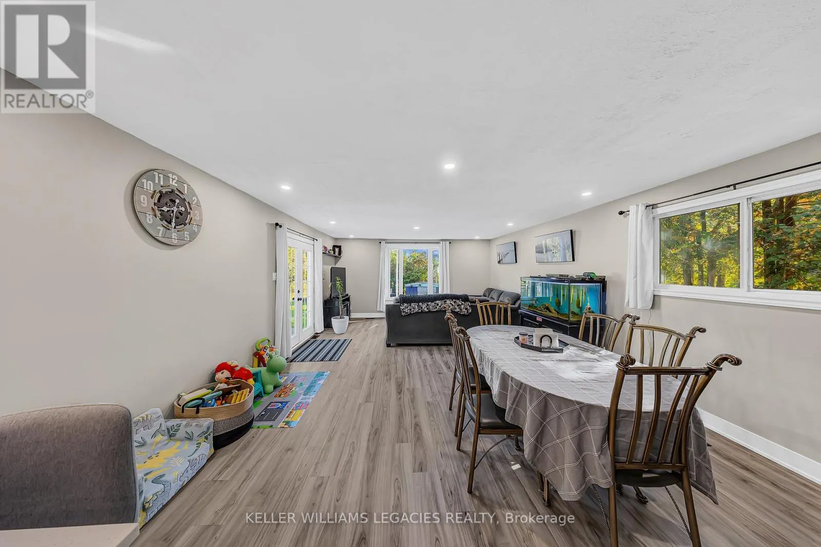 74 COWANS CRESCENT