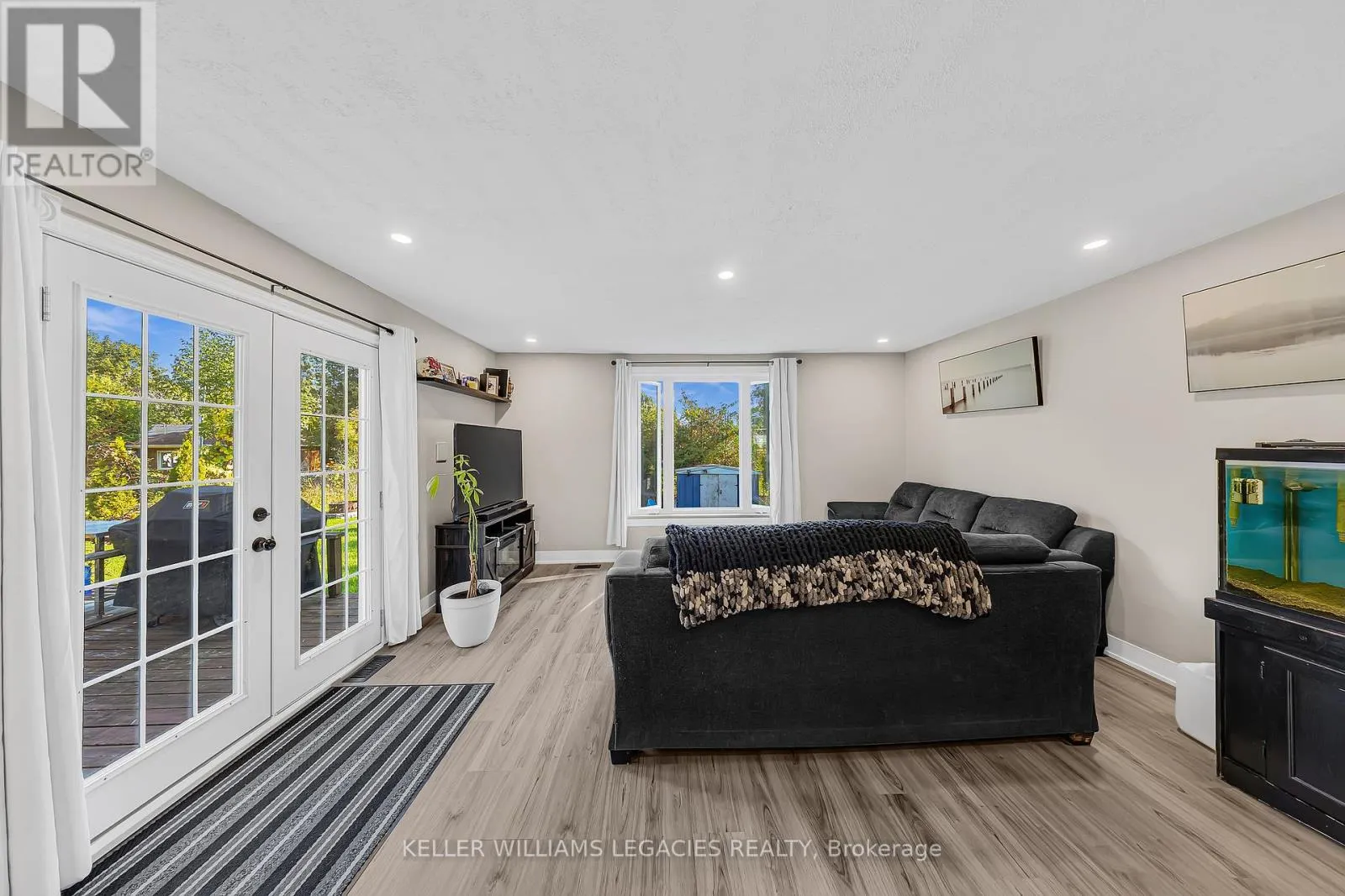 74 COWANS CRESCENT