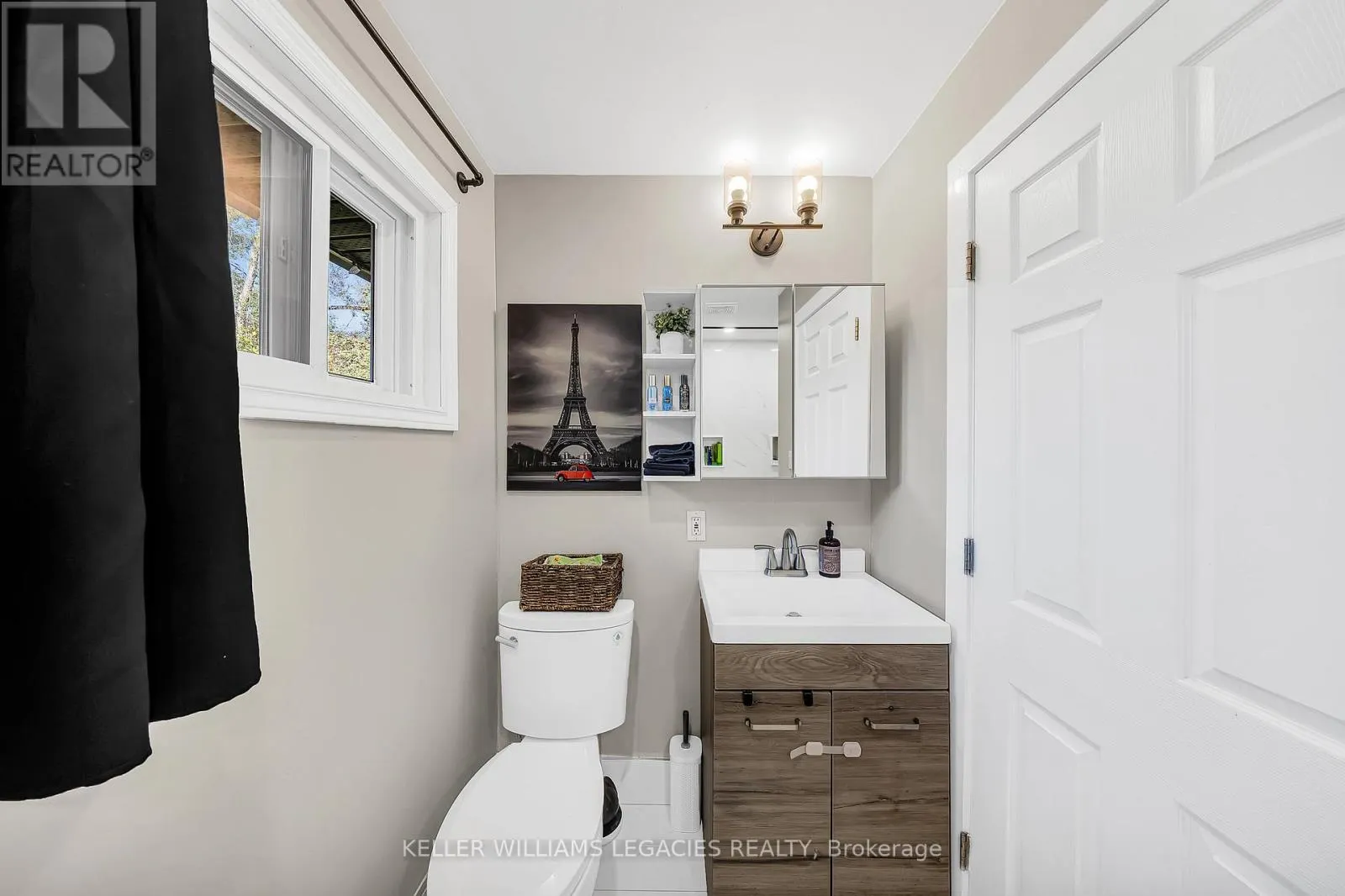 74 COWANS CRESCENT