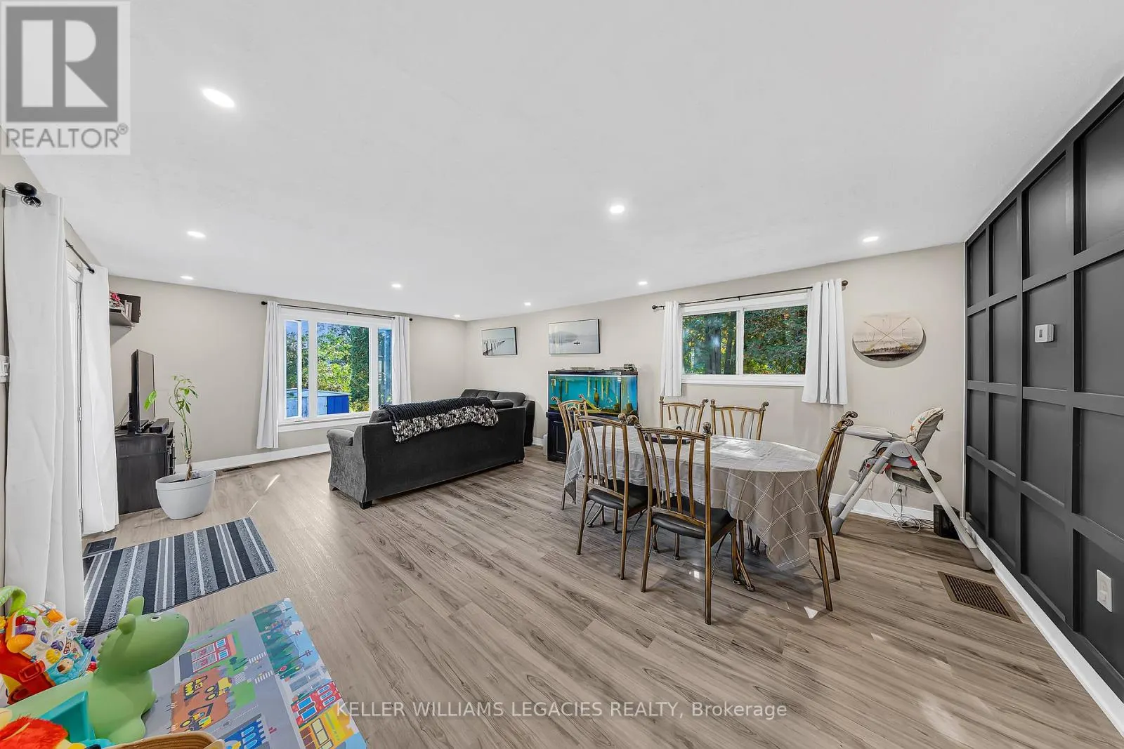 74 COWANS CRESCENT