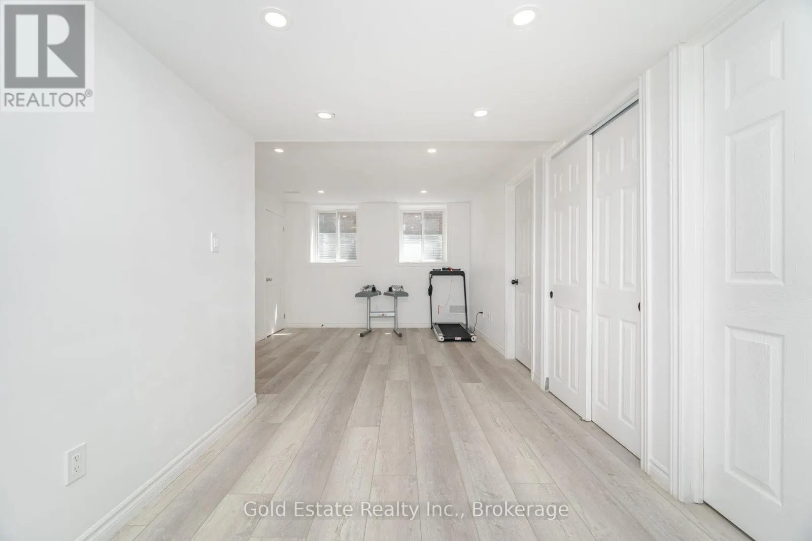 292 FREURE DRIVE