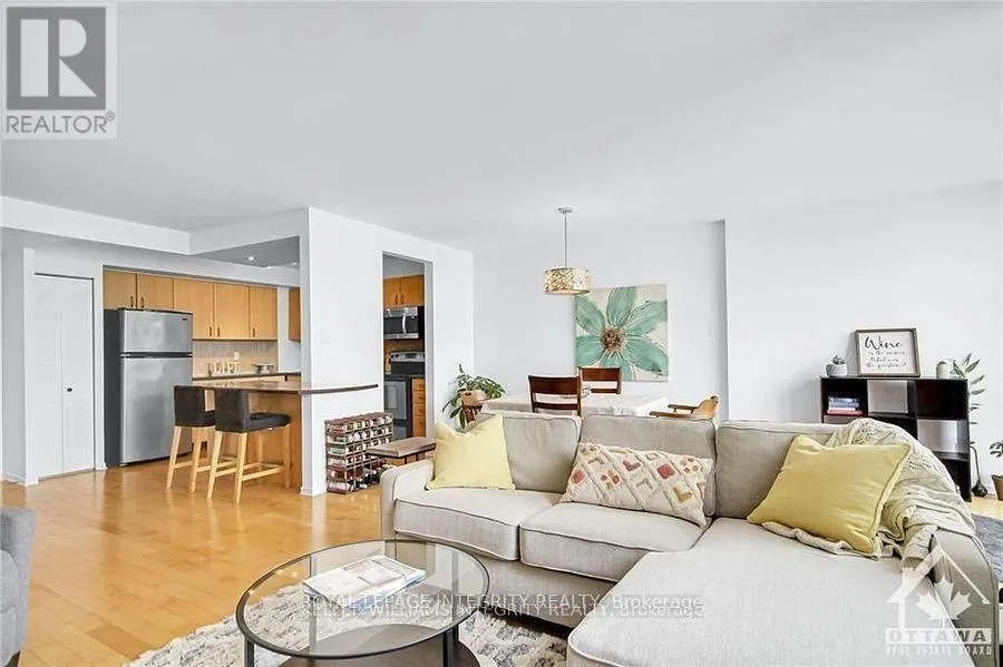 1412 - 2760 CAROUSEL CRESCENT