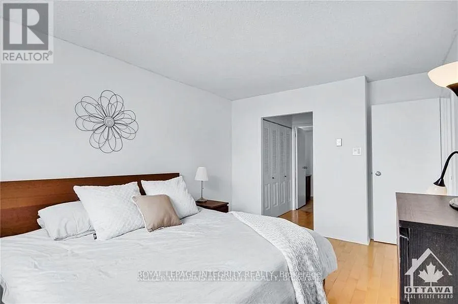 1412 - 2760 CAROUSEL CRESCENT