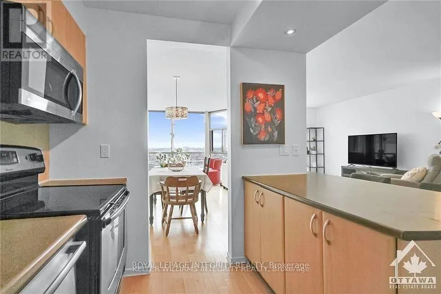 1412 - 2760 CAROUSEL CRESCENT