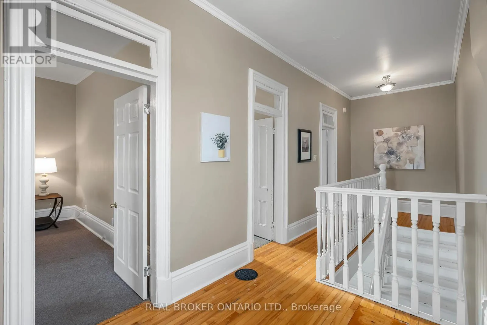 42 DANIEL STREET N