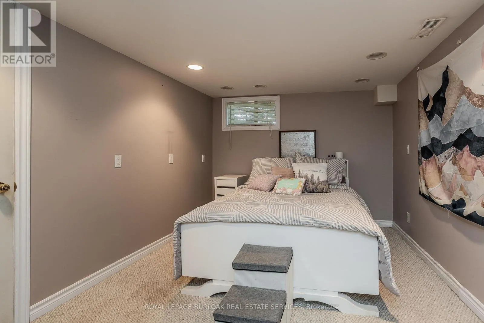 109 EMERALD COURT